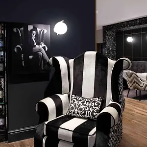 https://hilton-edinburgh-carlton.edinburghhotelsuk.org